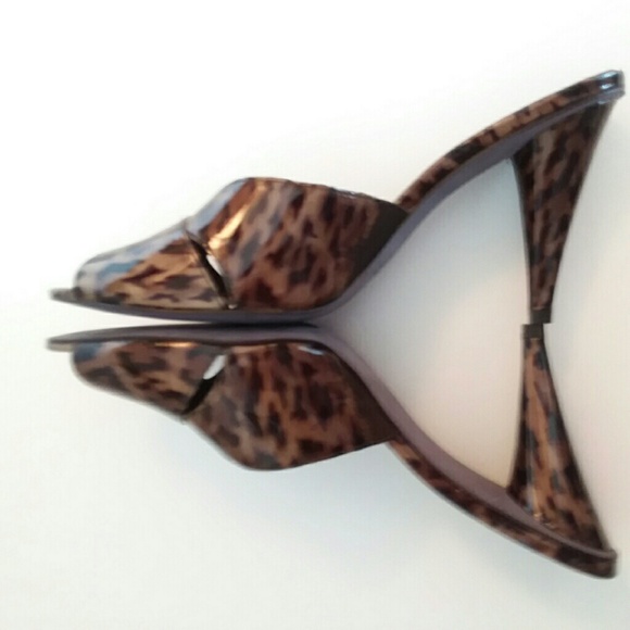 Donald J Pliner Signature Feigel style pe… - Picture 3 of 8